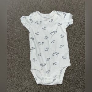 Adorable 6 Month White Baby Onesie with Puppy Dog Print